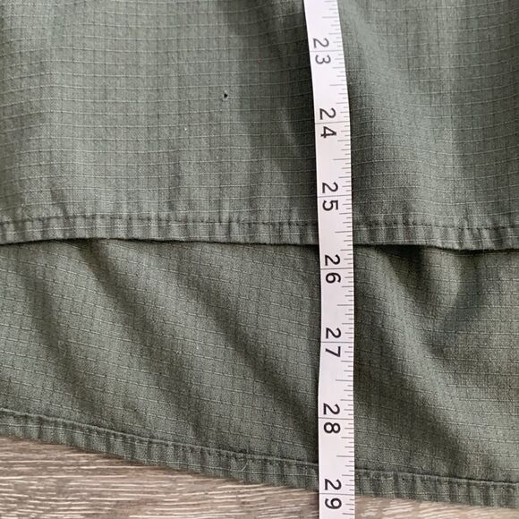 Carhartt scrub top olive green color size medium - Picture 8 of 10